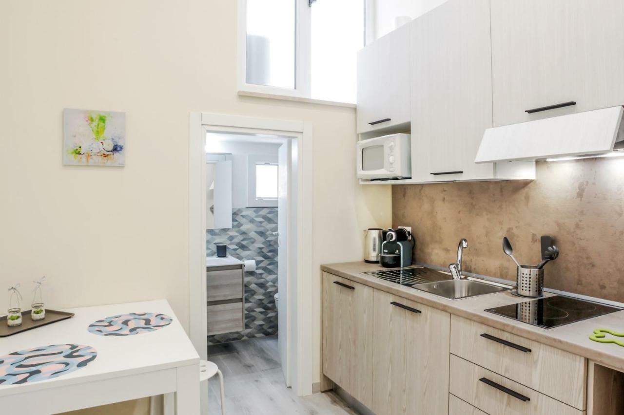 Bari Centrale Railway Station Apartment Exteriör bild